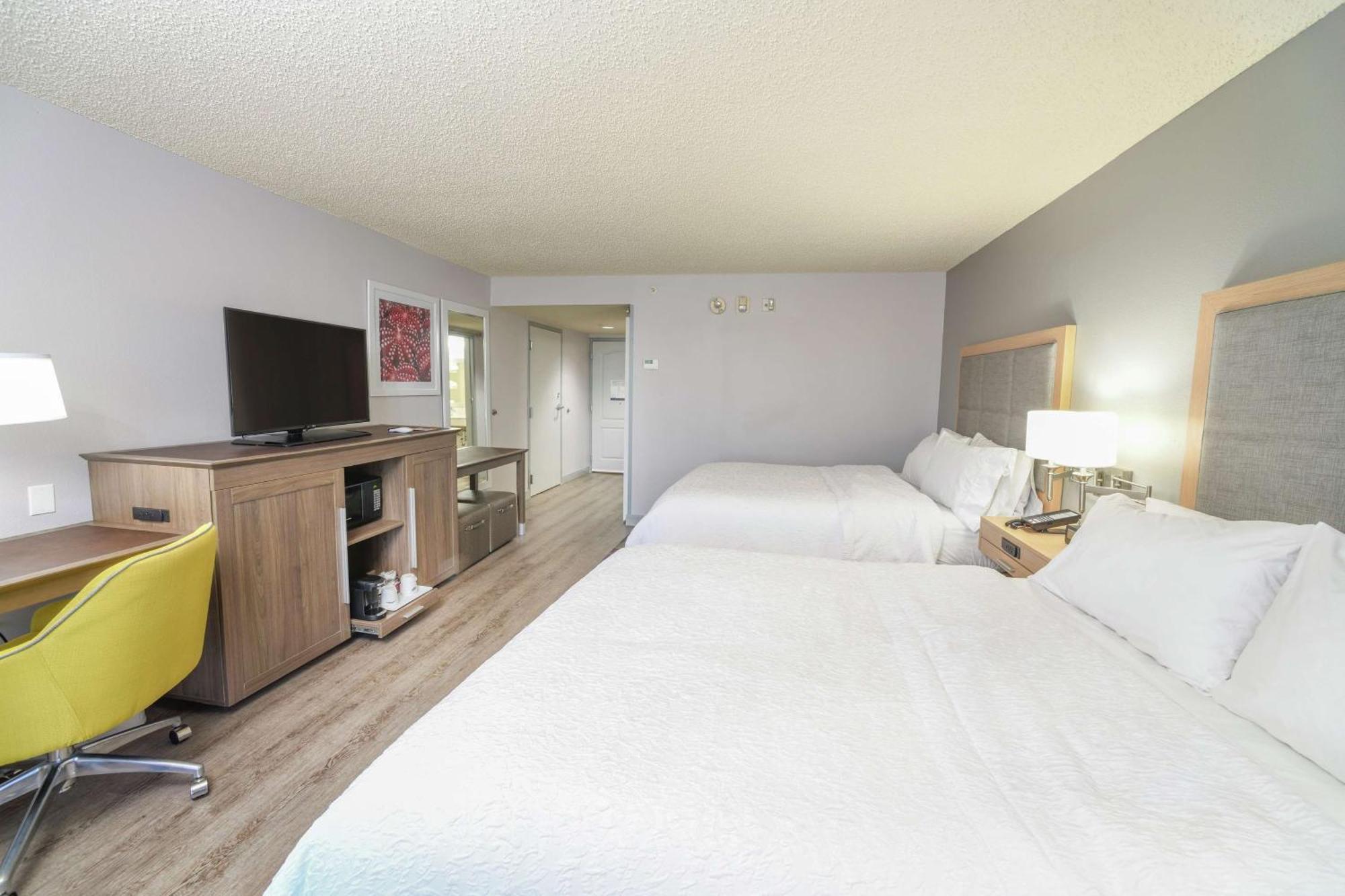 Queen Room with Two Queen Beds - Mobility and Hearing Access/Non-Smoking,1548563920:JPEG